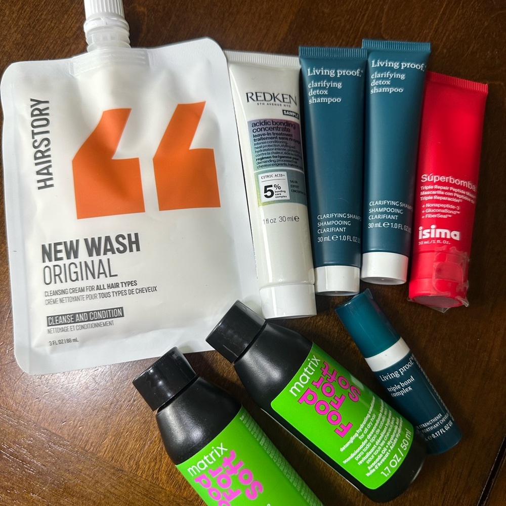Living Proof clarifying detox shampoo teal and multiple hair care samples